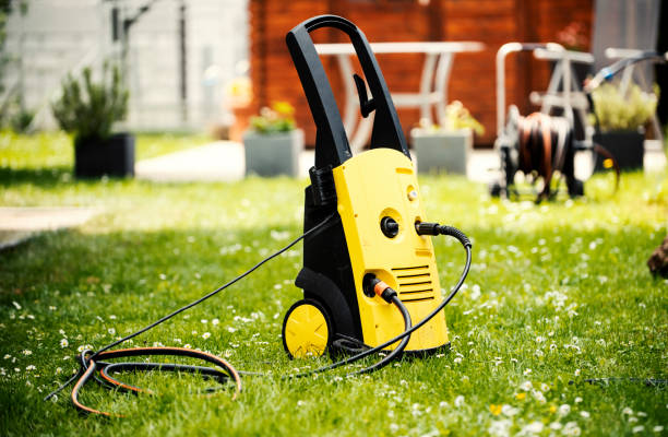 Best Driveway Pressure Washing  in Fallsburg, NY